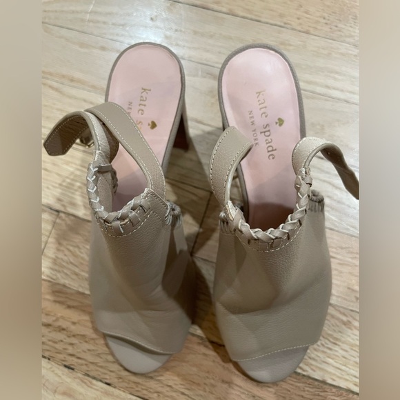 Kate Spade Tan Heels Sleek Design- Like New - Picture 3 of 5